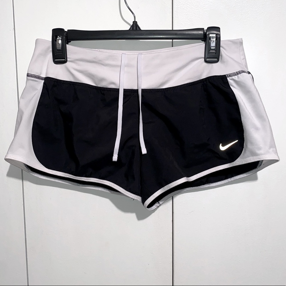 Nike Women’s Dri Fit Running Shorts Size M           Color- Black and White